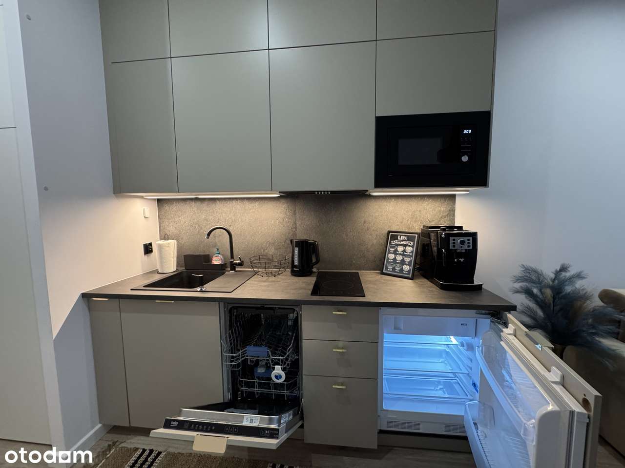 APARTAMENT Z WIDOKIEM NA MORZE - Pełny obrazek: 4/12