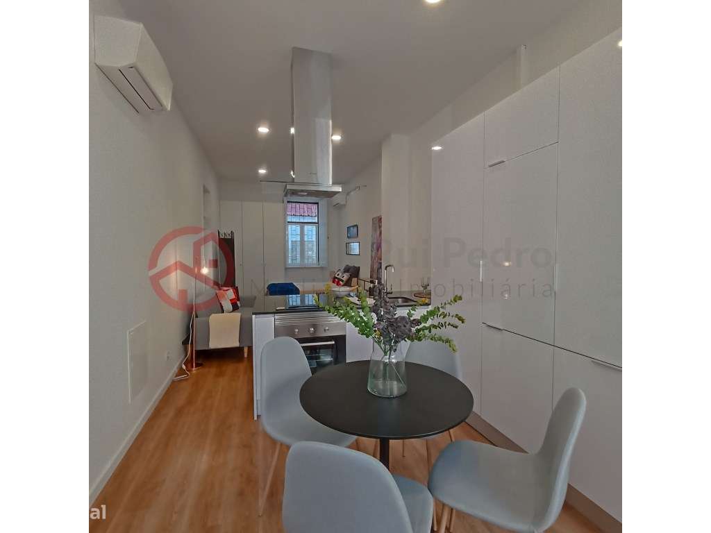 Apartamento T0 totalmente remodelado com logradouro em São Vicente,... - Grande imagem: 5/15