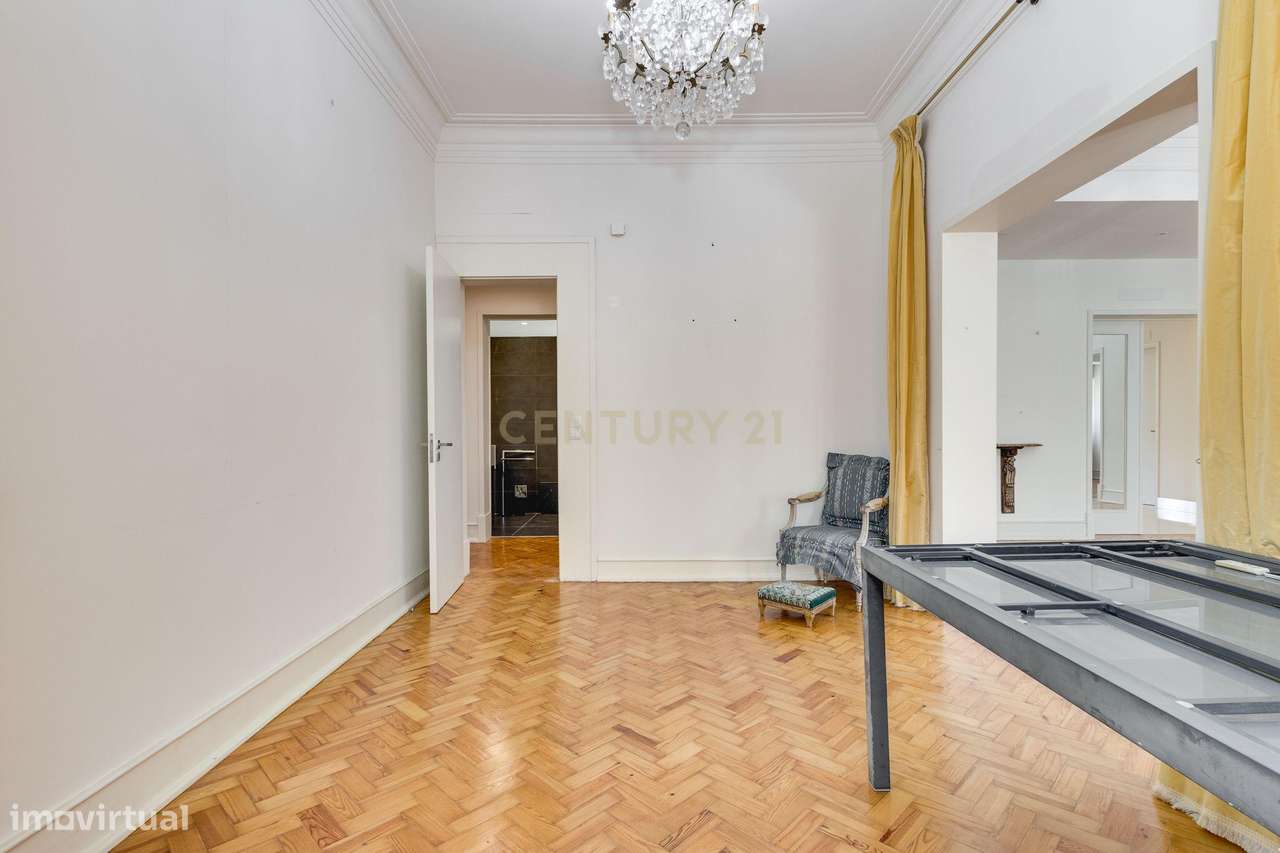 Fantástico Apartamento T4 na Alameda Dom Afonso Henriques – Localizaçã-6