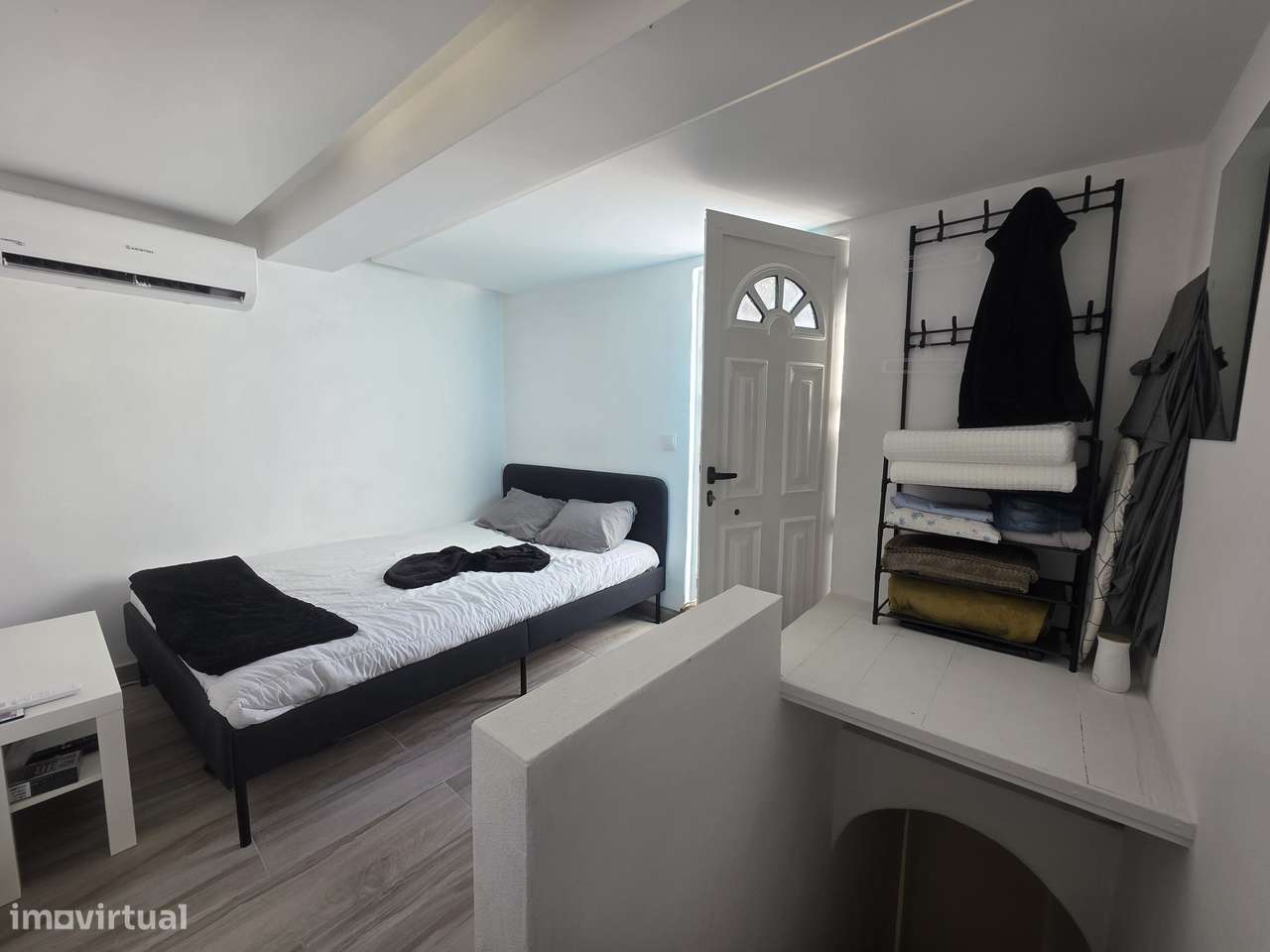 Moradia T1 + 1 com 2 terraços perto do Mar e Marina-17