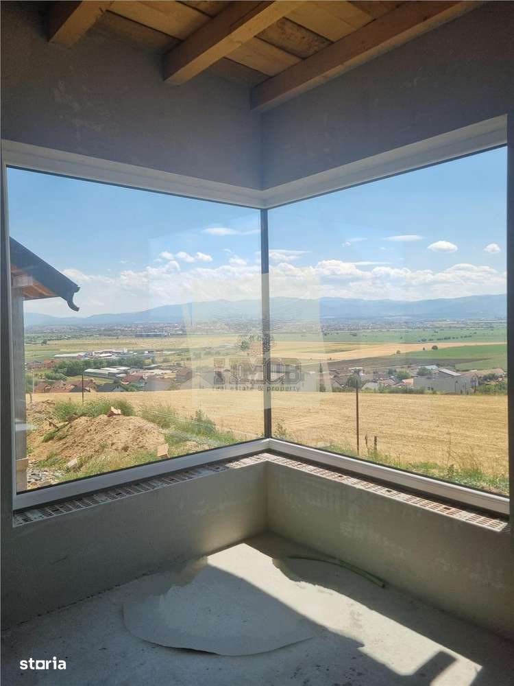 Casa cu 4 camere 2 bai 180 mpu in zona Sura Mare - Imagine principală: 2/16