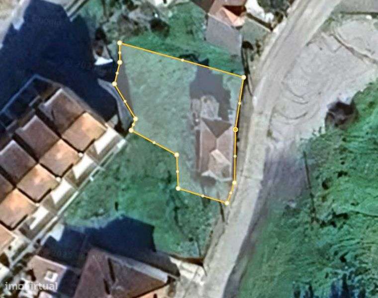 Moradia para recuperar 140 m2 em terreno de 512m2 - Figueiras, Lous - Grande imagem: 4/12