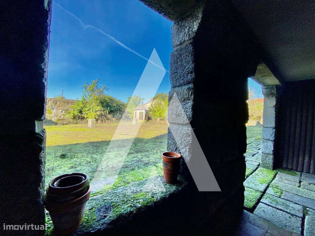 Quinta Nevogilde com Moradia T10, Capela, Celeiro e Acesso ao Rio S...-27