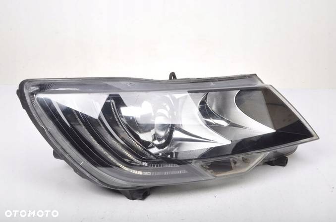 SUPERB II LAMPA PRAWY PRZÓD XENON 3T2941016H LIFT - 2