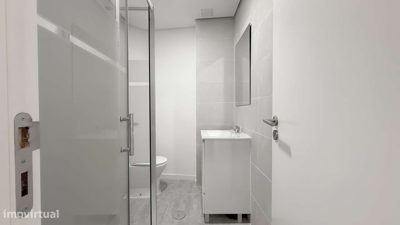 Apartamento T3 com logradouro, totalmente renovado-15