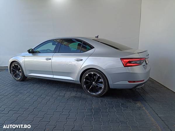 Skoda Superb 2.0 TDI 4X4 DSG Sportline - 3