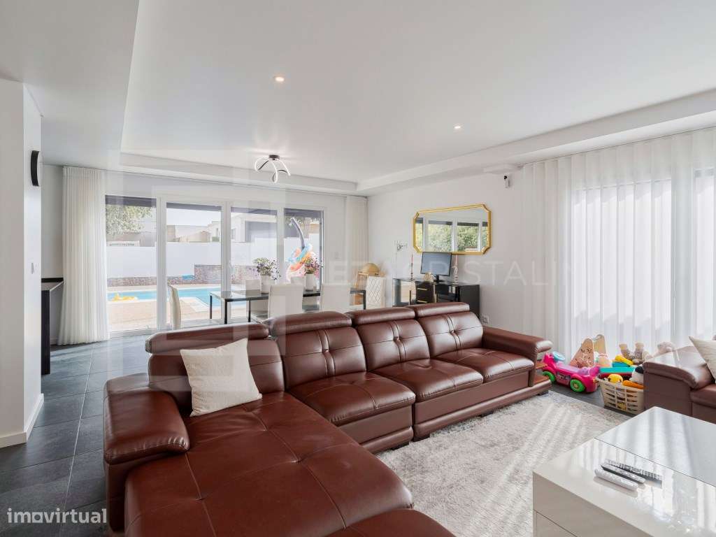 Moradia T3 com Piscina - Quinta dos Barreleiros, Palmela - Grande imagem: 5/27