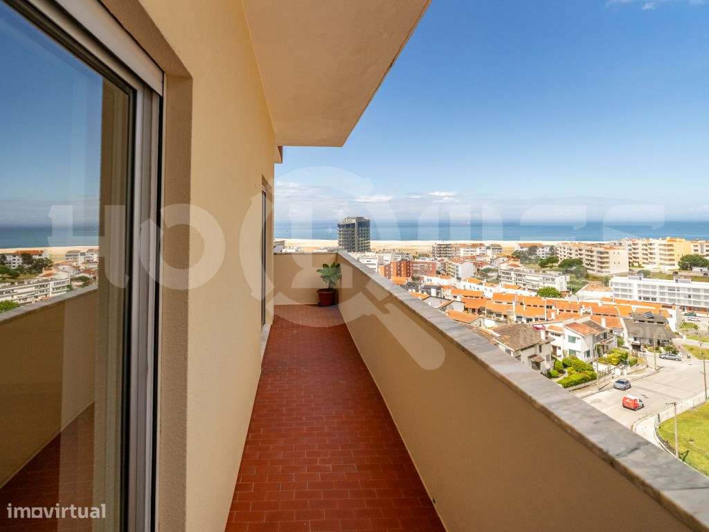 T2 de Luxo no Último Andar | Vista Mar, Serra e Cidade | Centro da ...-42