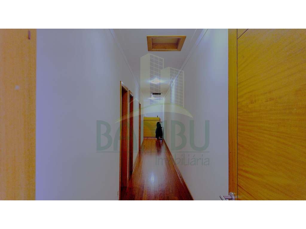 Moradia T4 térrea, com piscina, para venda em Vilar de Mouros.-21