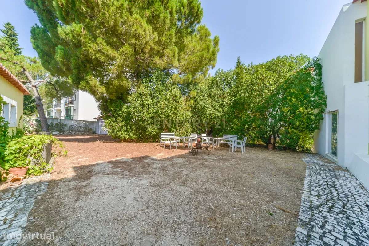 Quinta/Moradia na Póvoa de Santa Iria em Lote 2300m2-5