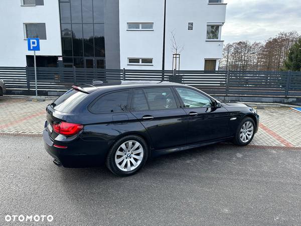 BMW Seria 5 550i - 10