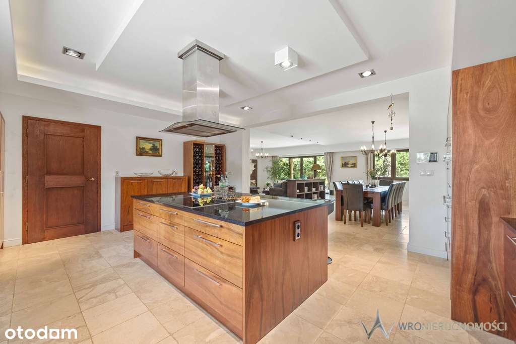 Rezydencja w stylu hiszpańskim | Duży ogród - Pełny obrazek: 4/17