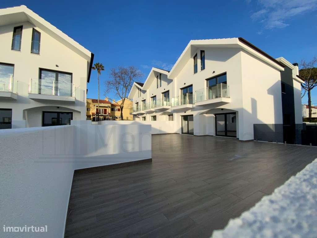 MORADIA T4 EM CONDOMÍNIO COM PISCINA - SÃO PEDRO DO ESTORIL - ESTORIL-48