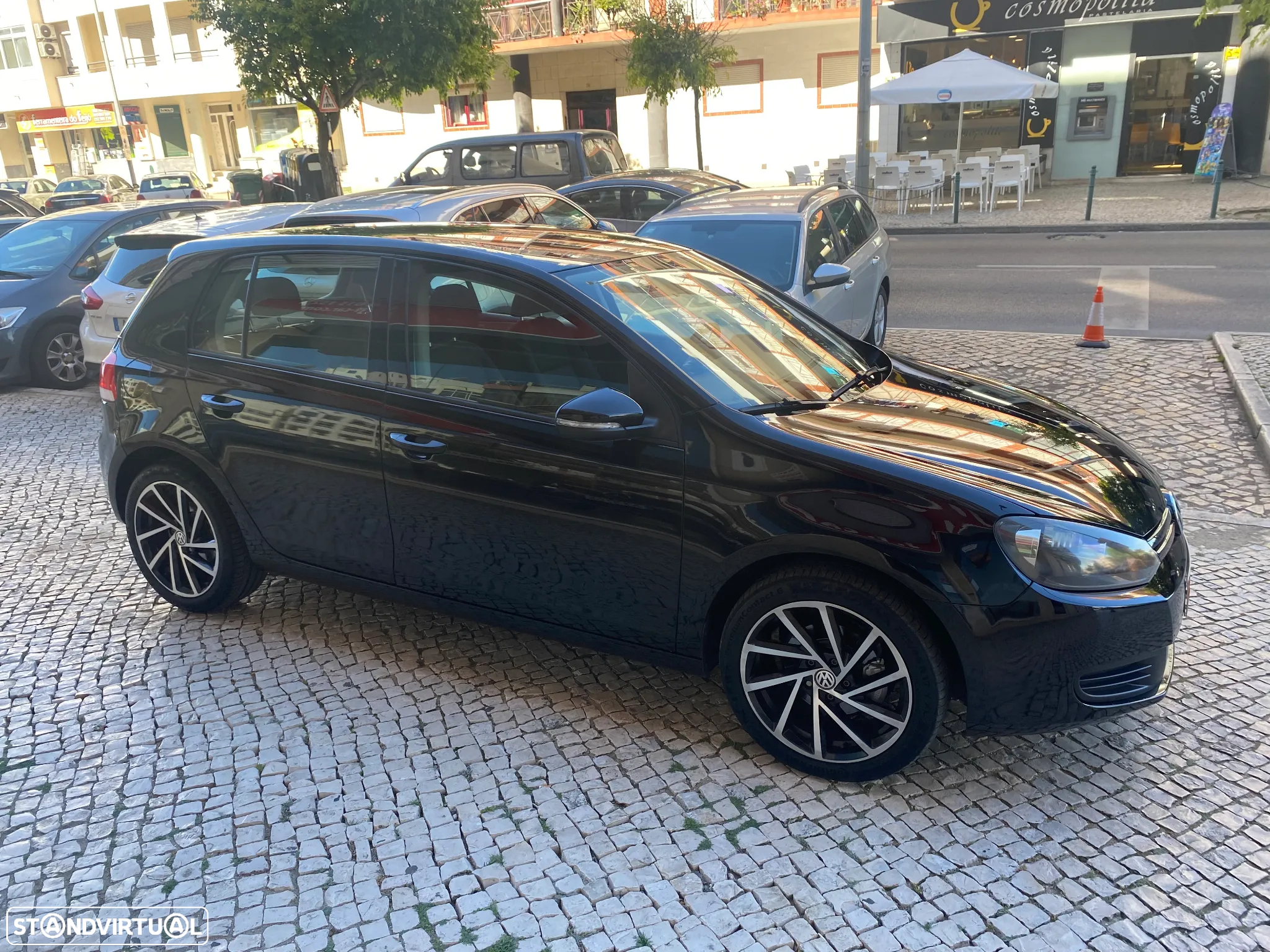 VW Golf 1.6 TDI BlueMotion Trendline - 17