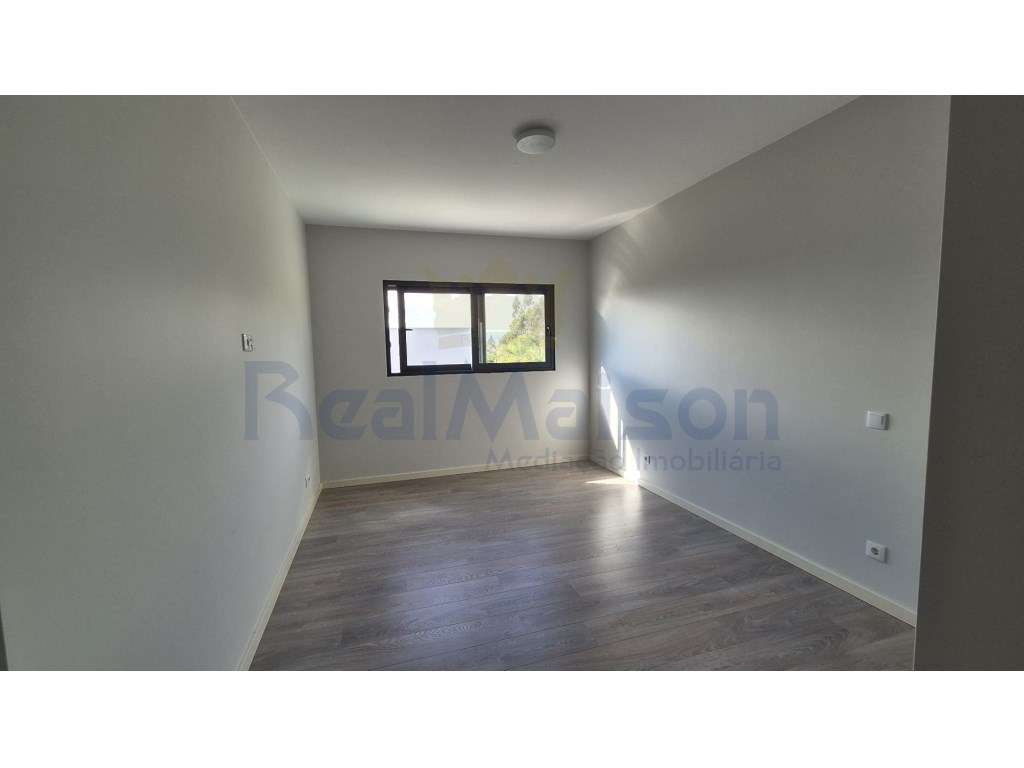 Excelente Moradia de Luxo c/ 7 quartos, Piscina e Jardim-19