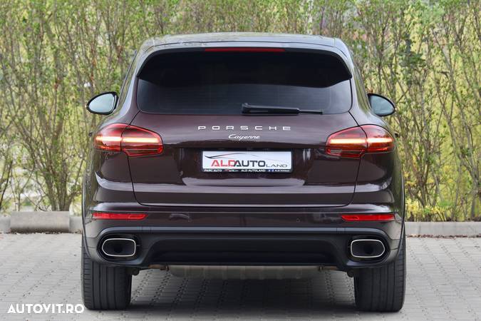 Porsche Cayenne Diesel Platinum Edition - 37