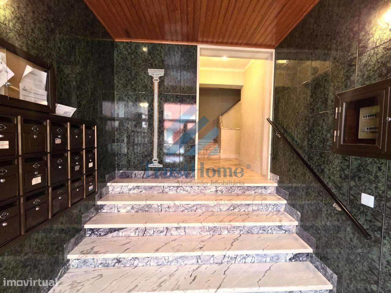 Apartamento T1+1 Mobilado com Varanda e Arrecadação em Queluz-26