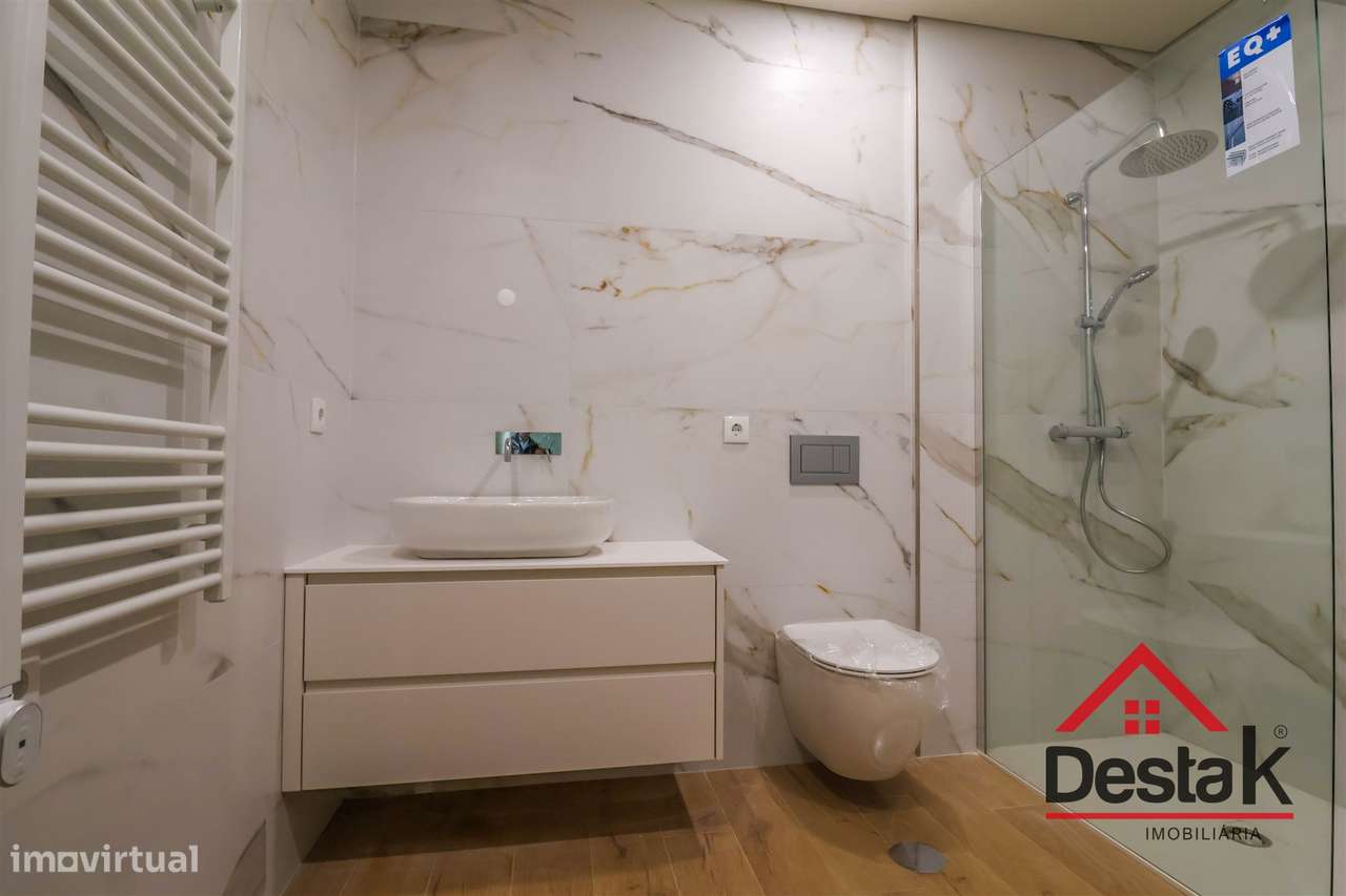 T3 Novo | Varandas com Churrasqueira | Garagem para 2 Carros-6