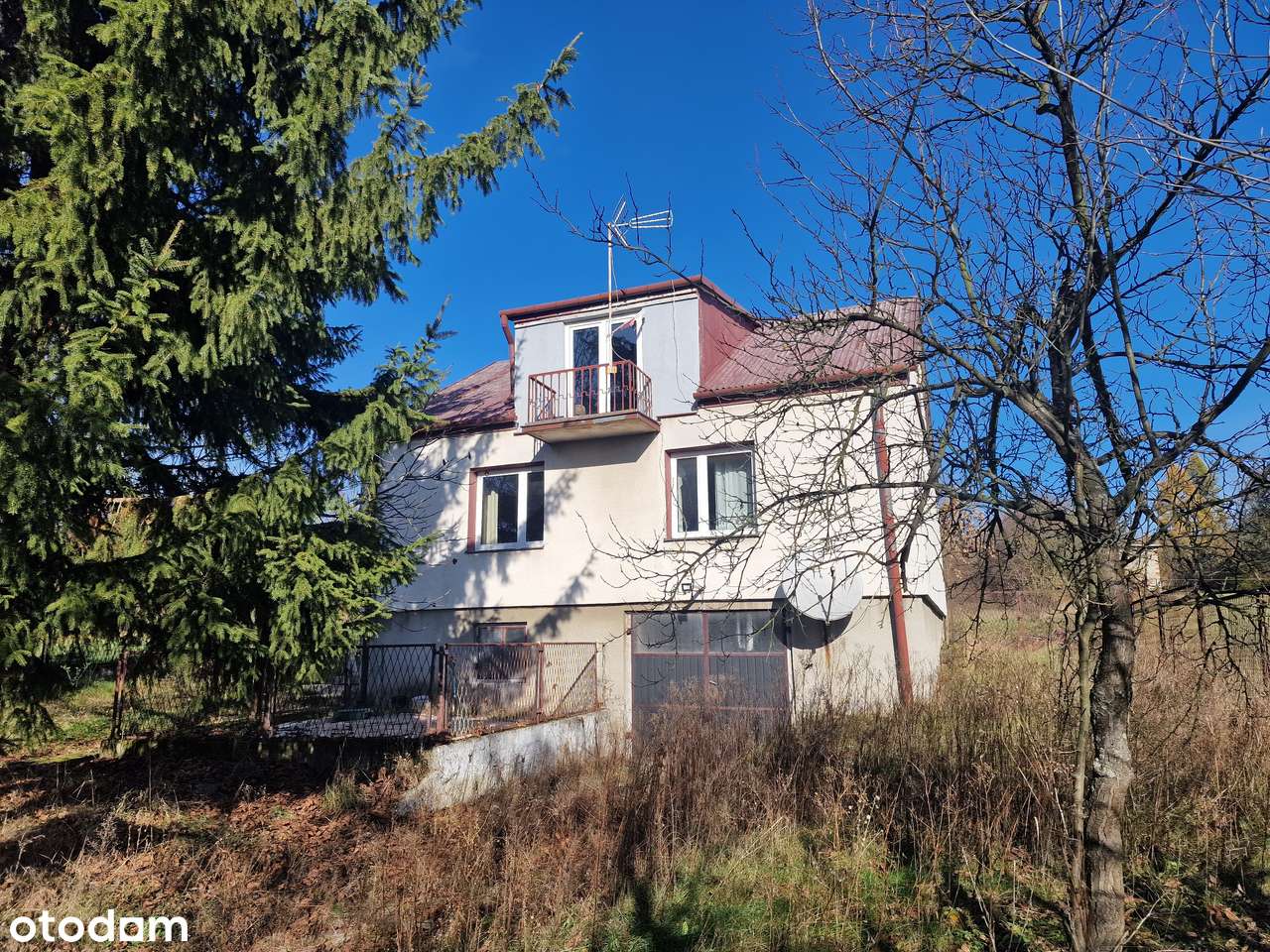 Dom z potencjałem w Chmielniku przy ul. Plac Targowy-11