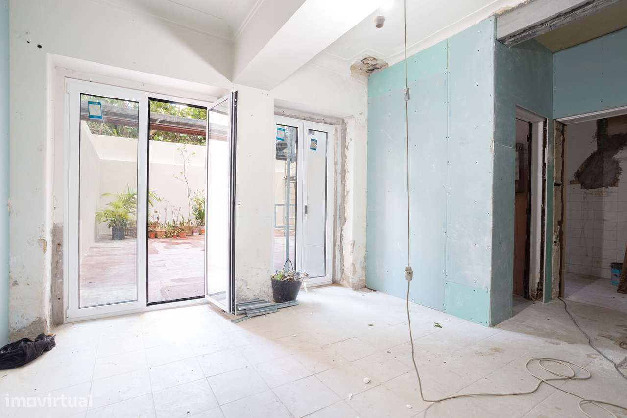 Apartamento T0 nas Amoreiras com Espetacular Terraço de 75m² - Grande imagem: 5/26