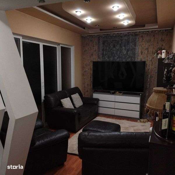 Apartament 3 camere Dimitrov  Petrosani - Imagine principală: 5/7