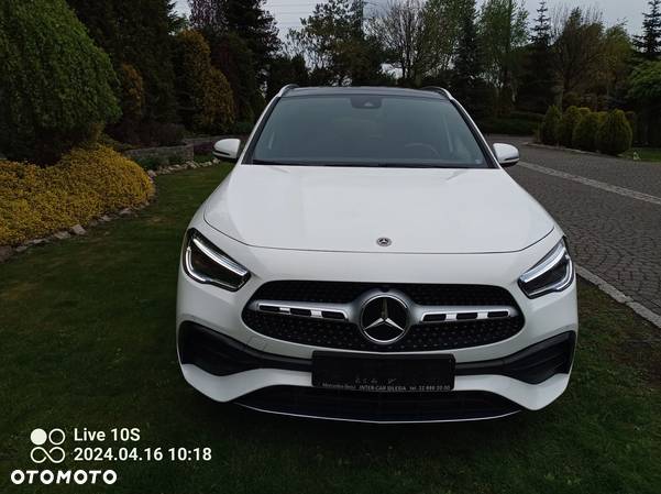 Mercedes-Benz GLA - 1