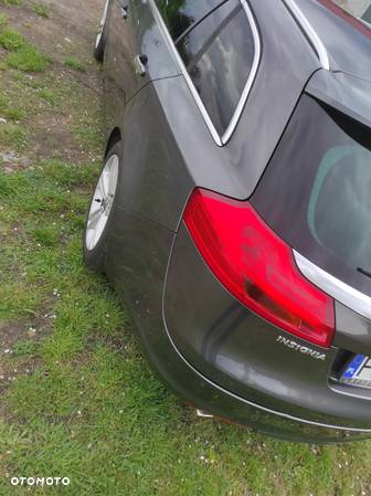 Opel Insignia 2.0 CDTI - 9