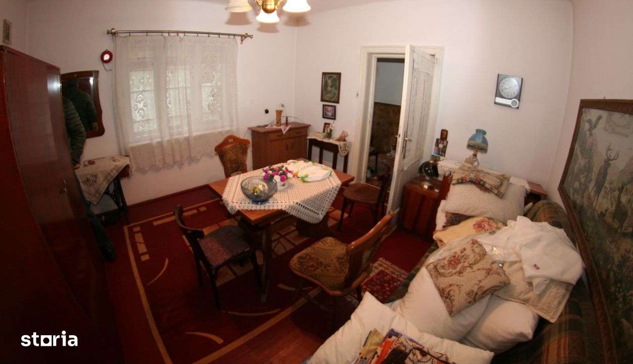 Casa cu gradina langa Cetatea Harman-5