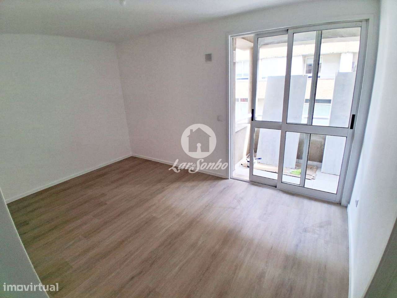 APARTAMENTO T3 REMODELADO - BAGUIM DO MONTE-4