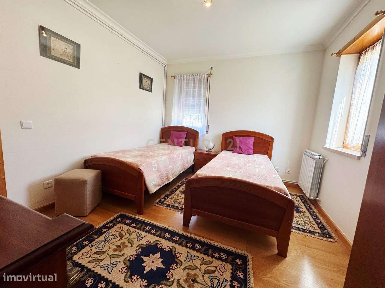 Apartamento T2 como Novo na Nazare-8