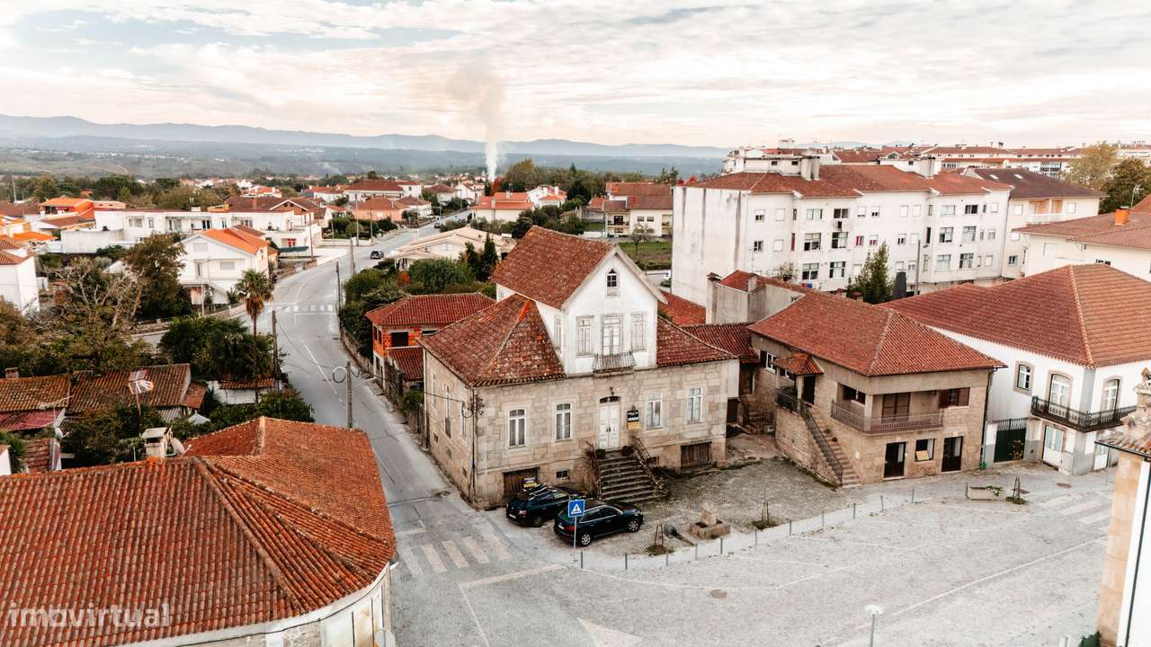 Imóvel com carácter e muito potencial de valorização.-55