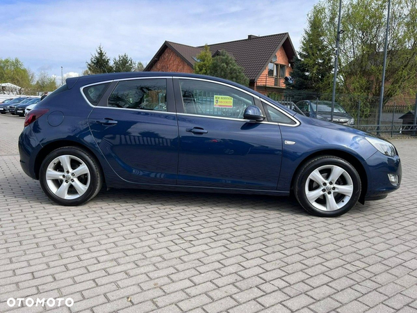 Opel Astra - 10