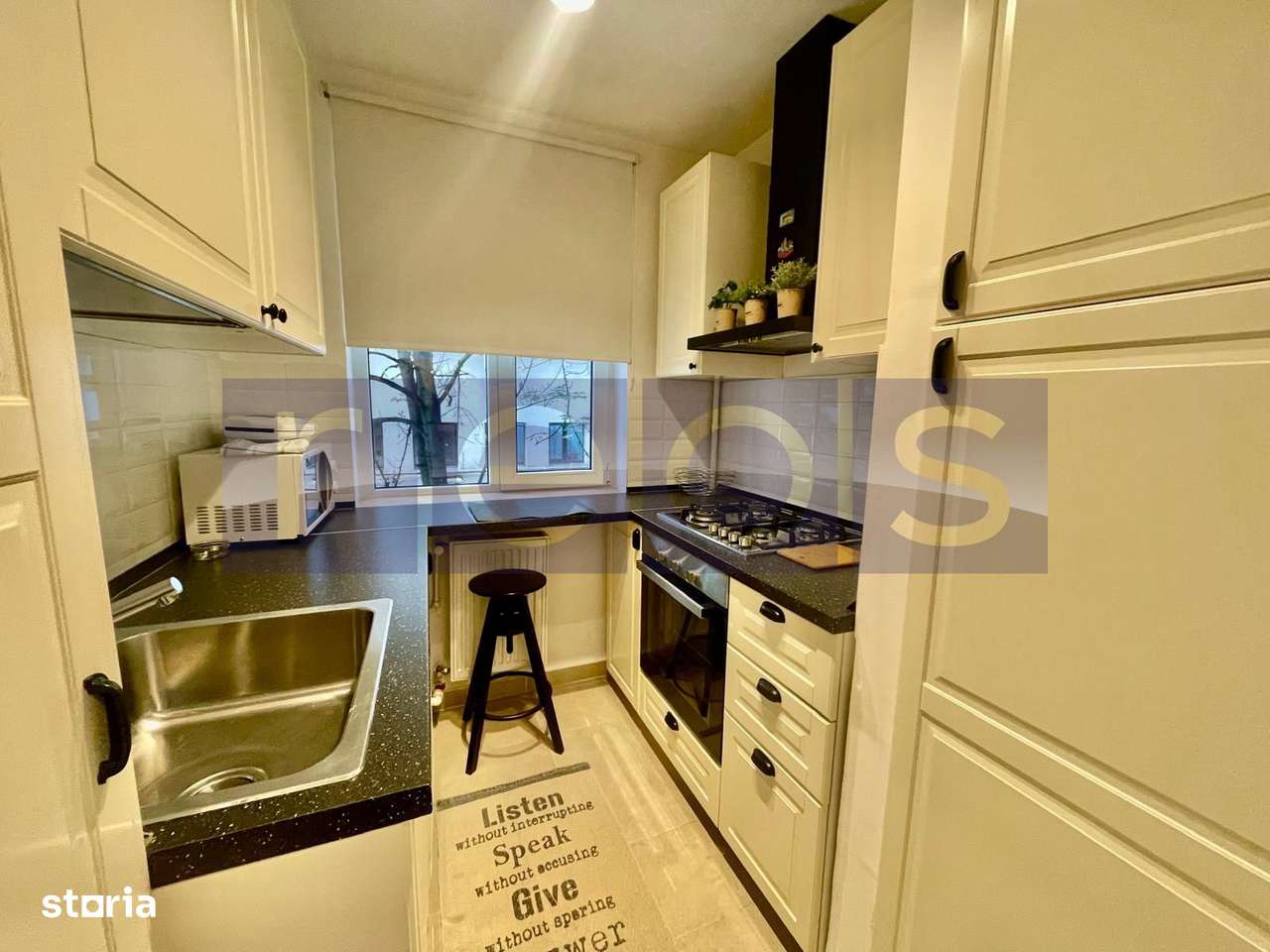 VANZARE APARTAMENT 2 CAMERE METROU PIATA ROMANA ULTRACENTRAL 40MP