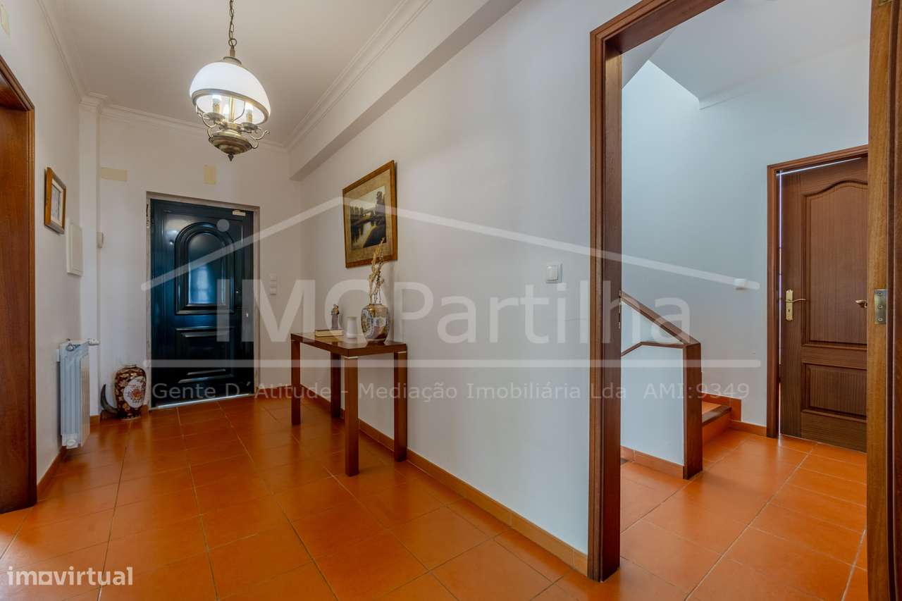 Moradia T5 em Montesouros - Mafra-25