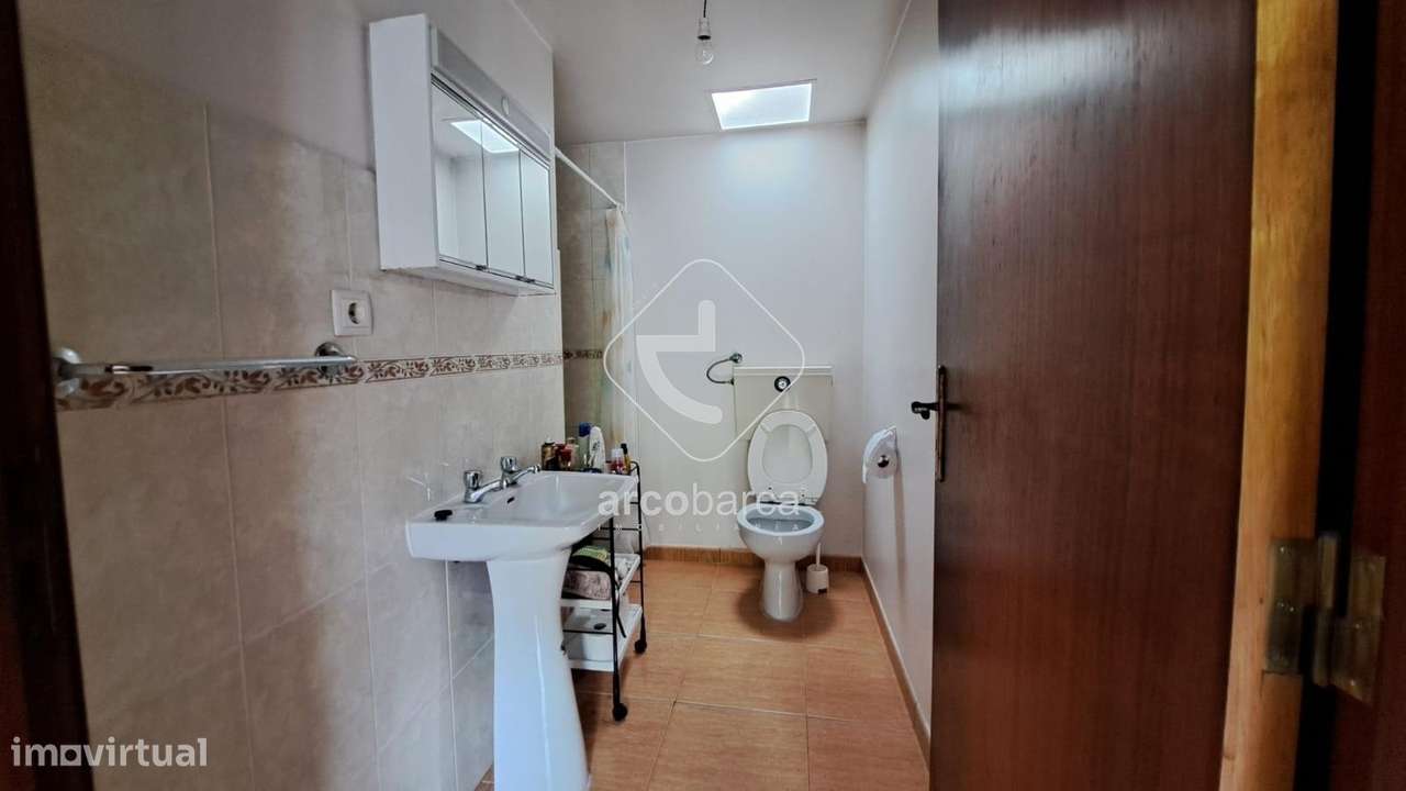 Moradia T1 habitavél c/terreno e anexo,segunda casa em pedra p/reabili-5