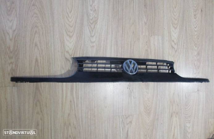 Grelha Frontal Simbolo VW Volkswagen Golf 3 - 1