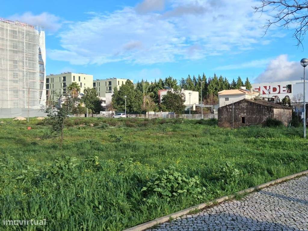 Terreno com Alvará de Loteamento Aprovado para Construção de Grande...-6