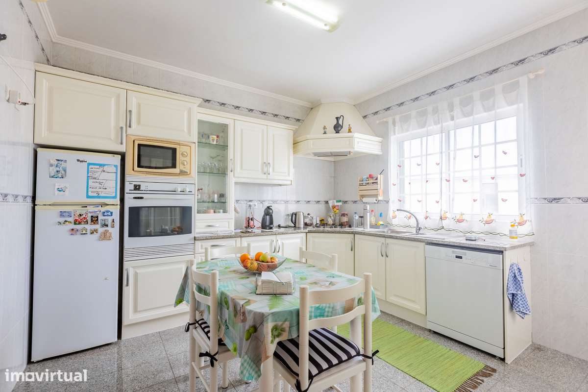 Moradia Geminada T3 - Rua Direita do Ramalho. - Grande imagem: 5/37