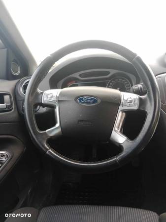 Ford Mondeo 2.0 TDCi Titanium - 13