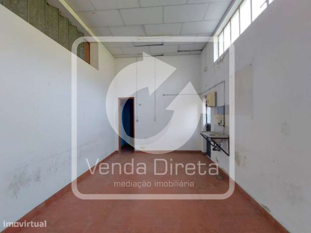 Moradia T5 com Piscina + Armazém | Terreno com 5.000 m² | Vila Nova...-21