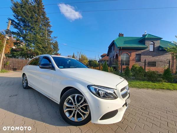 Mercedes-Benz Klasa C 220 (BlueTEC) d T 7G-TRONIC Exclusive - 24