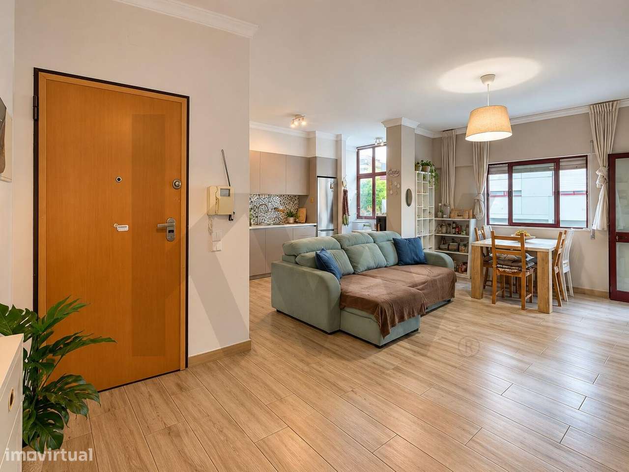 T2 junto à Universidade da Penha — Faro | Luz, localização e funcional-11