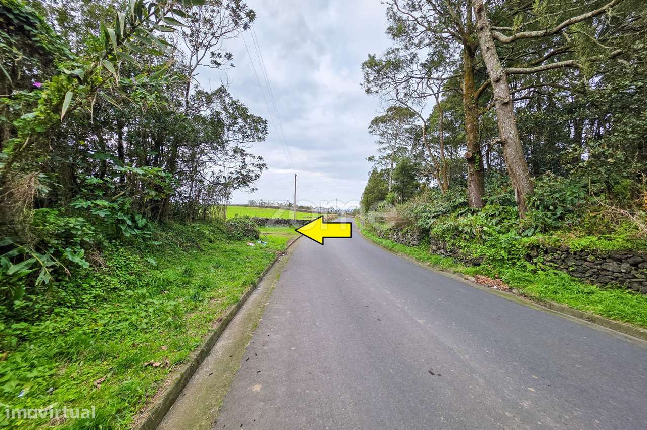 Terreno Rústico com 7.820m², Vista Mar e Bons Acessos em Rabo de Pe... - Grande imagem: 4/18