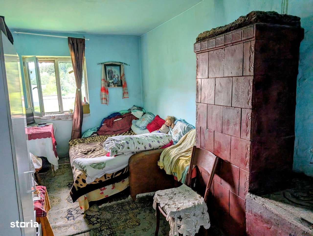 Predeal,P+1,casa din busteni,in spatele terenului curge raul Prahova-13