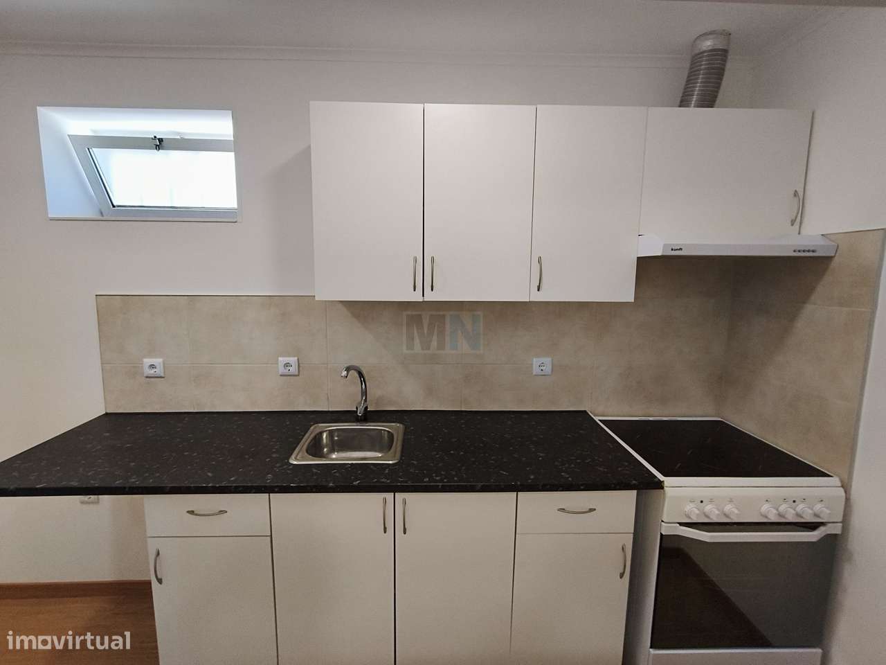 Casa T2+1  Renovada em Cruz Morouços-3