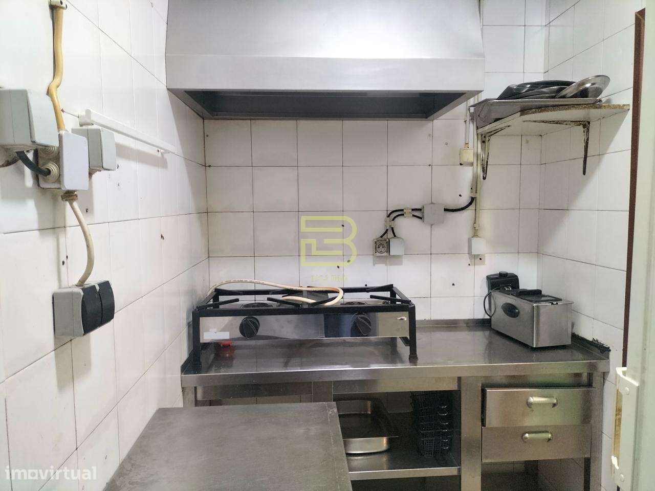 Espaço comercial, com 77 m², situado no centro de Valongo - Grande imagem: 4/12