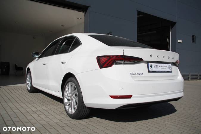 Skoda Octavia 2.0 TDI Style DSG - 4