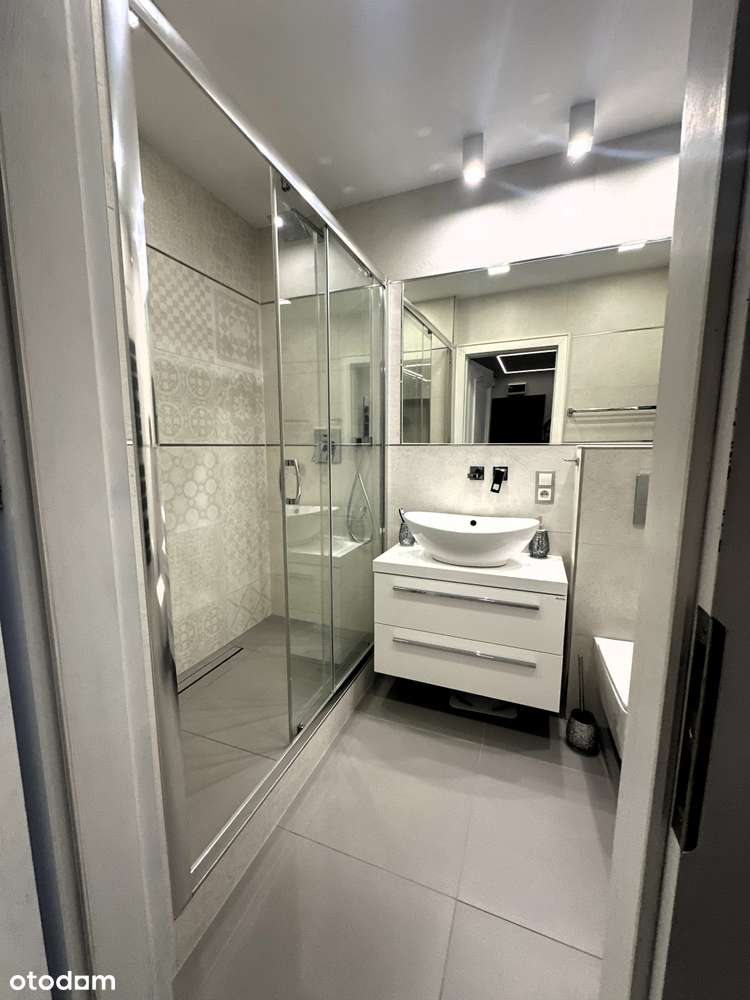 Na sprzedaż 3-pokojowe mieszkanie po generalnym remoncie/ 1 piętro-10