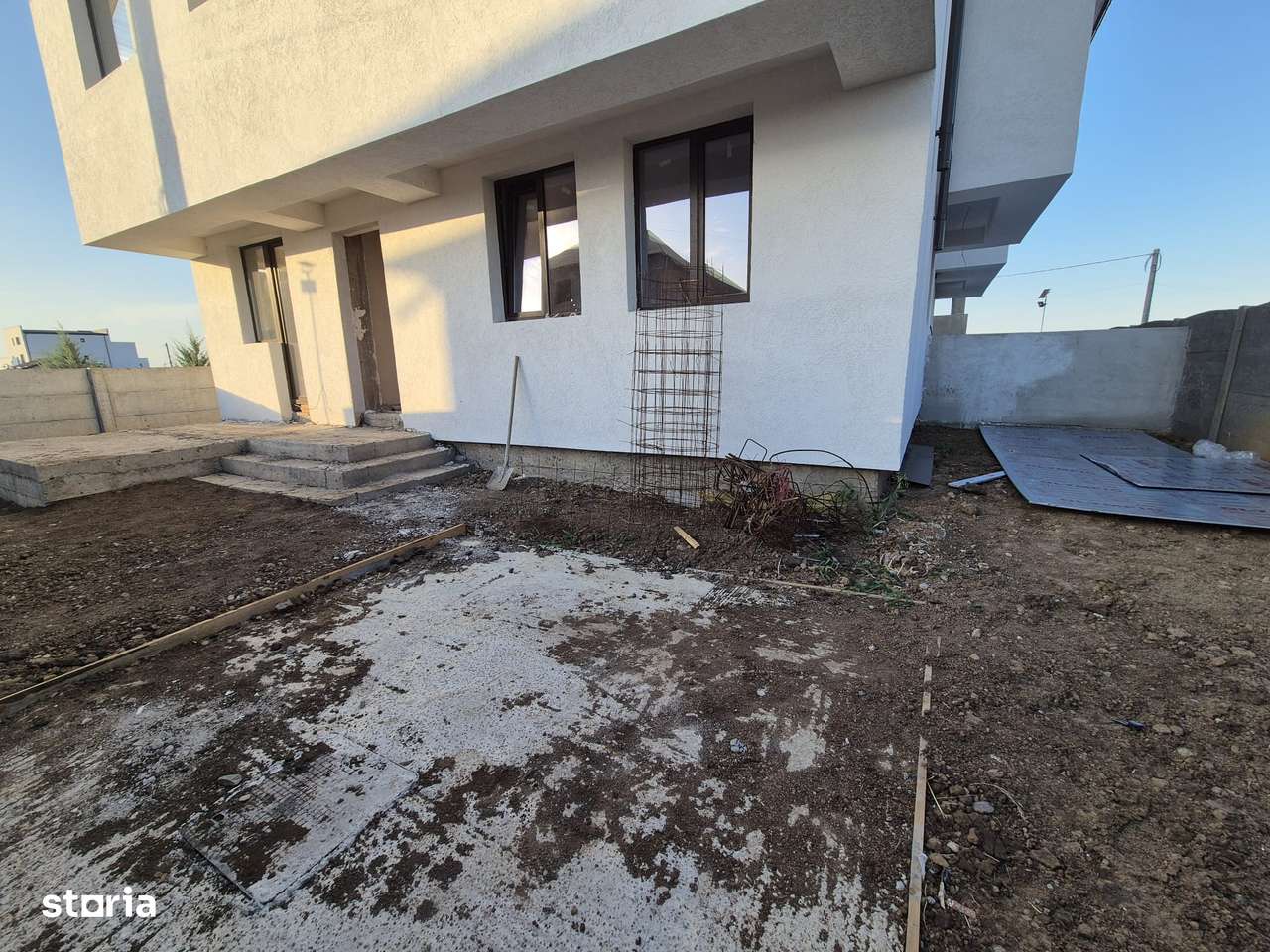 Casa 4 camere Berceni - Str Miorita 160 mp-2