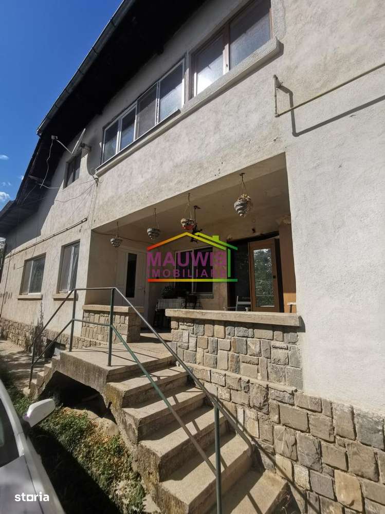 Casa P+S cu teren, in Breaza - vis-a-vis de Liceul Militar - Imagine principală: 1/15